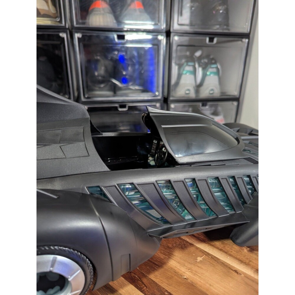 Kenner Batman Forever Batmobile & Alfred Pennyworth Figure 1995 Vintage DC - Picture 11 of 16